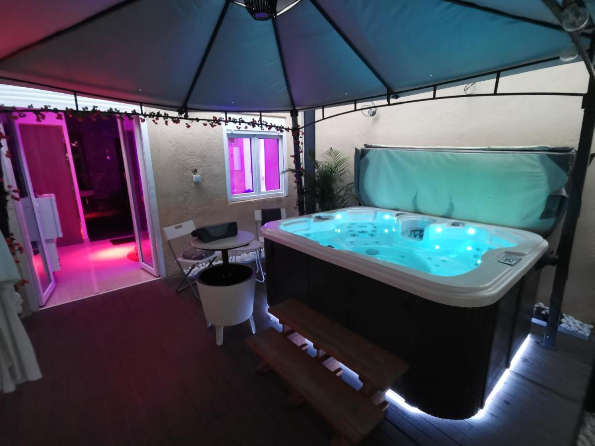 Lyon Superbe Jacuzzi Vue Sur Jardin Daire Villeurbanne Dış mekan fotoğraf